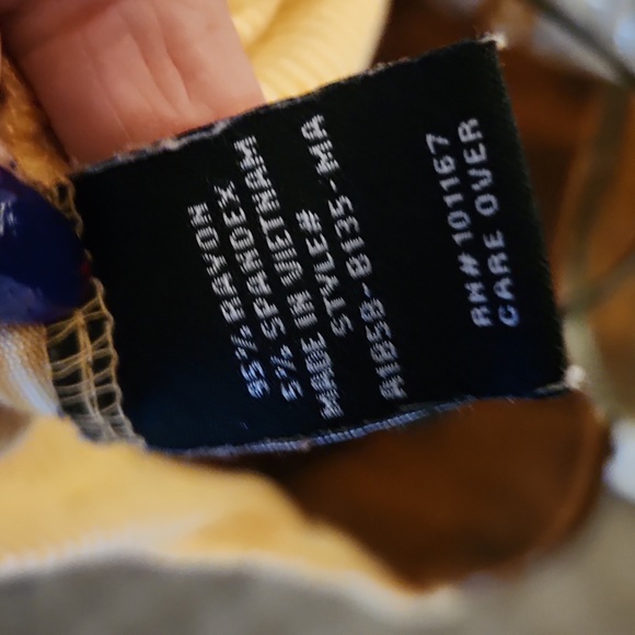 Kim & Cami size large pinstriped blouse - Picture 6 of 7